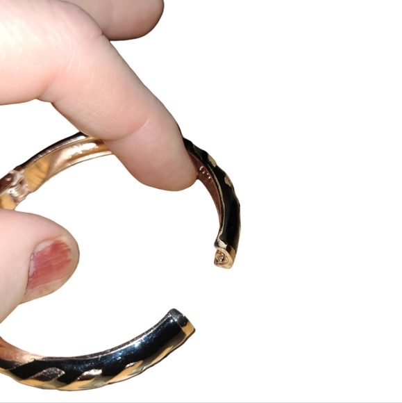 6" Black Enamel Bangle L8 - Picture 3 of 6